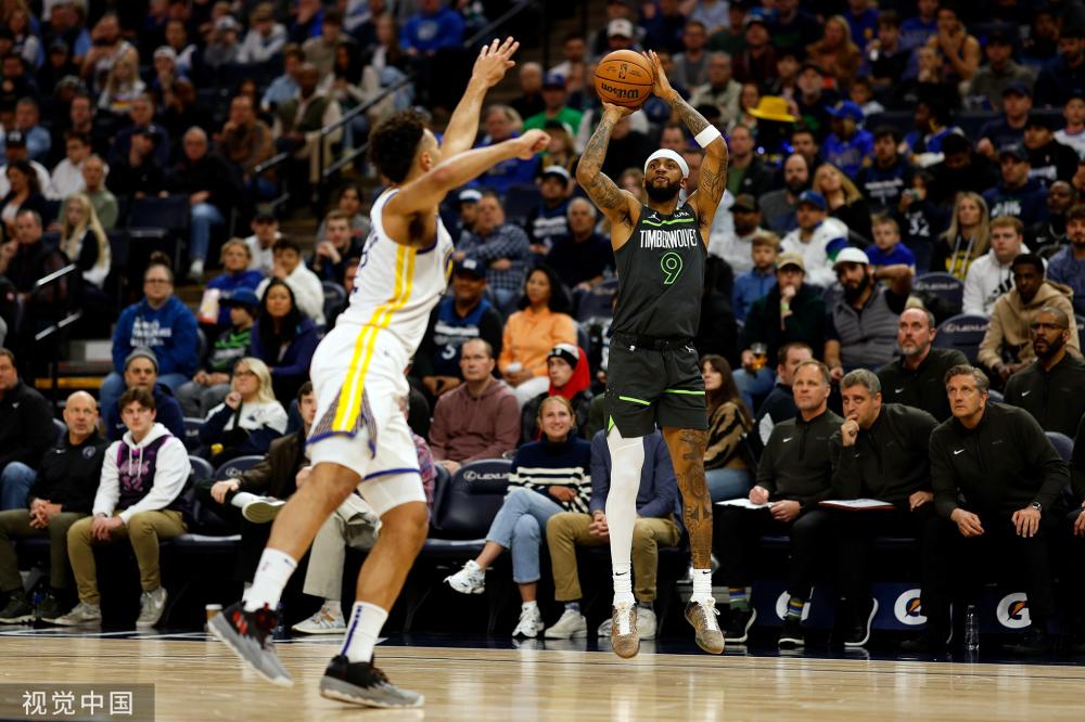 伊藤美诚具 伊藤美诚具