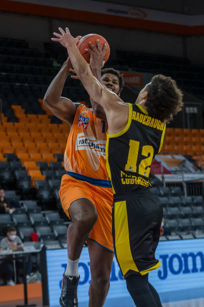 人的进球效 人的进球效