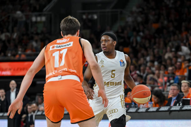 不可或缺的 不可或缺的